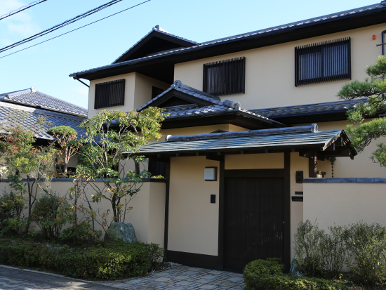 魅力の多い和風住宅だからこそ外壁塗装前に知っておきたいポイントをご紹介 東京の外壁塗装 屋根塗装 塗り替えは街の外壁塗装やさん東東京店へ