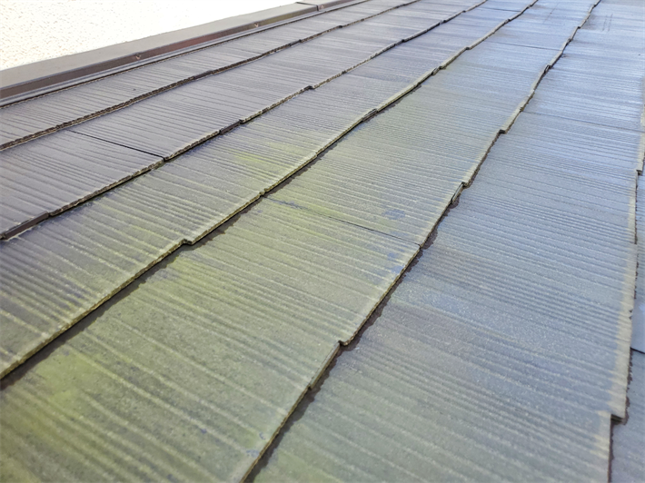 江戸川区西小松川町にて防水性が低下したスレート屋根の無料点検を実施！屋根塗装工事をご提案！