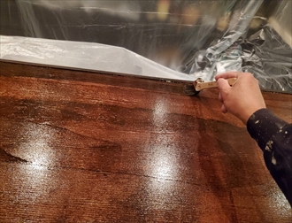 細部は刷毛を使っていきます