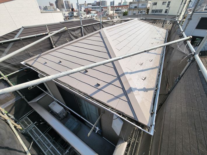 墨田区東向島にて日本ペイントのサーモアイSi(クールローズブラウン)を 