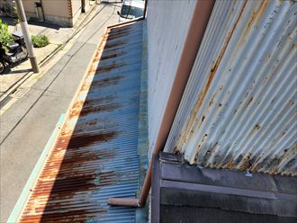 トタン波板の屋根調査