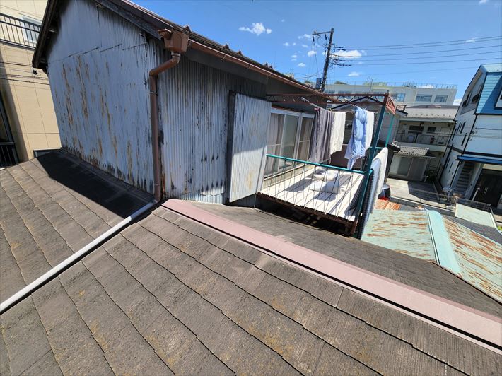 スレート屋根とトタン波板屋根と外壁の調査