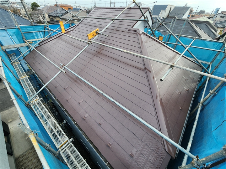 屋根塗装工事を実施