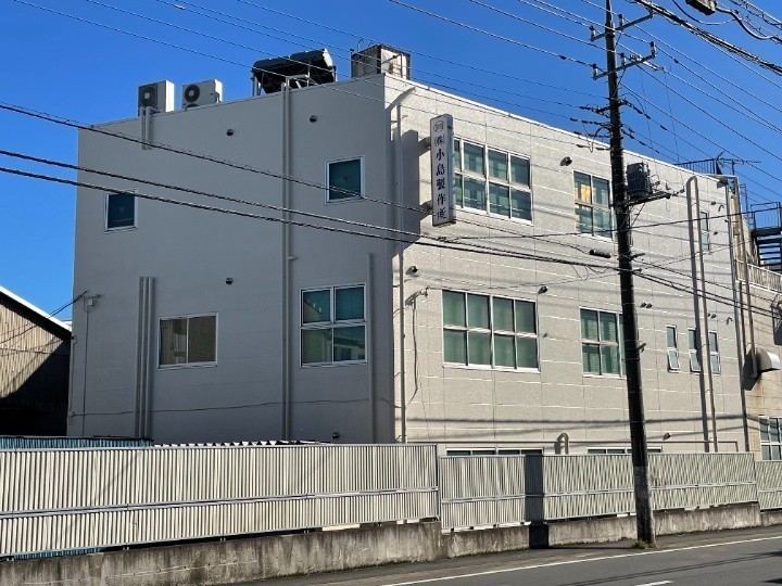 エスケー化研エスケープレミアムシリコンを採用した外壁塗装工事後の建物