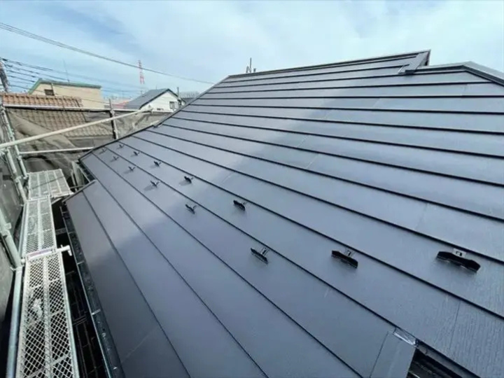 ガルバリウム鋼板が使用された屋根