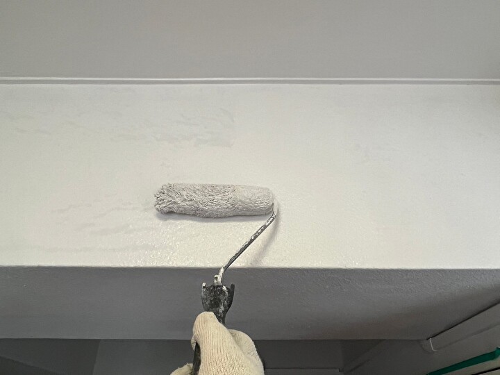 水性ケンエースの外塗り作業