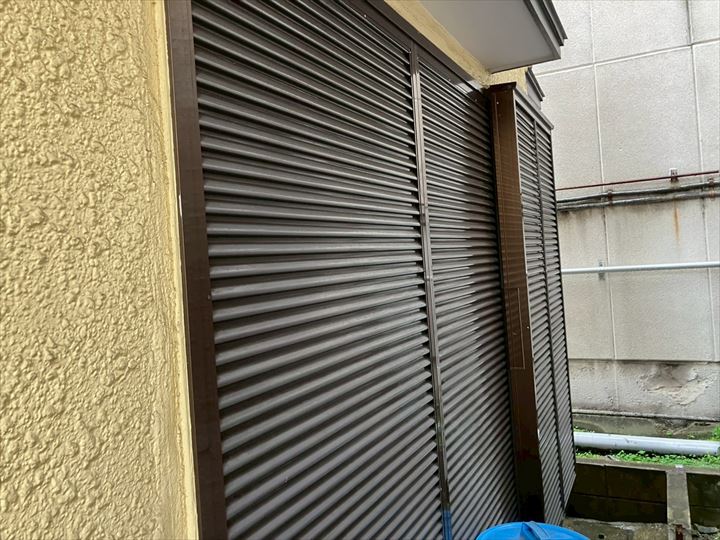 雨戸の塗装後の定期点検実施