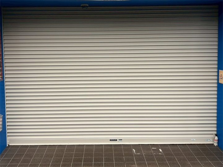 シャッター塗装工事完了