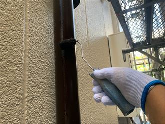付帯部の塗装も外壁同様に2回塗り