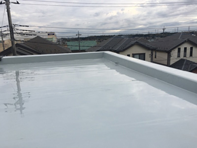 ウレタン防水が施工されたビル屋上