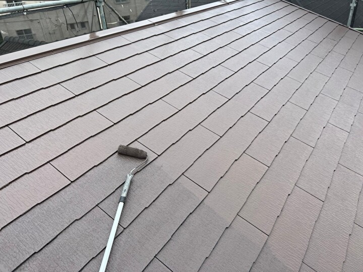 ヤネフレッシュSiを用いた塗装作業