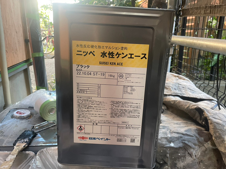 アクリル塗料の一例
