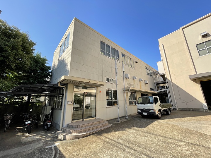 ALC外壁の塗装工事前の建物