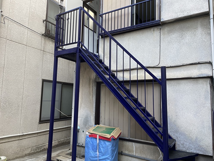 クリーンマイルドウレタンを用いた塗装工事後のアパート