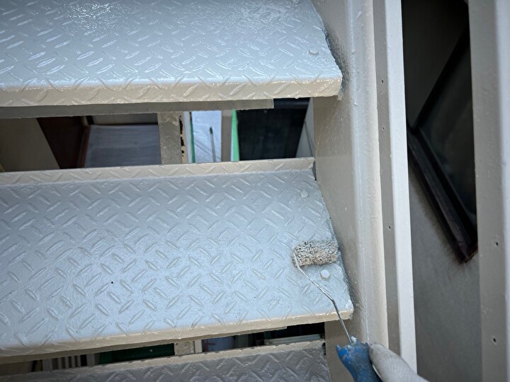 クリーンマイルドウレタンを使った上塗り作業工程