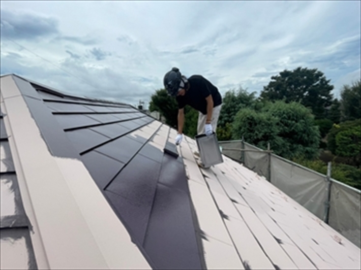 練馬区早宮にて遮熱、断熱塗料ダンネストを使用して屋根の塗装工事を税込88万円で行わせていただきました！