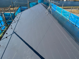 江戸川区新堀でサーモアイSiのクールダークグレーを使用して屋根塗装