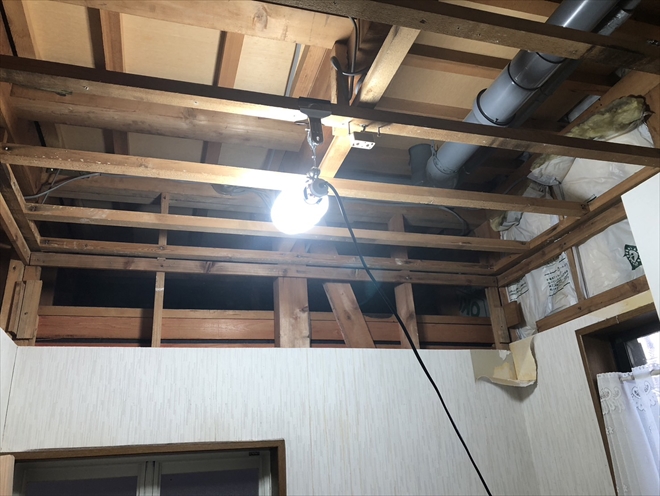 下地補強作業