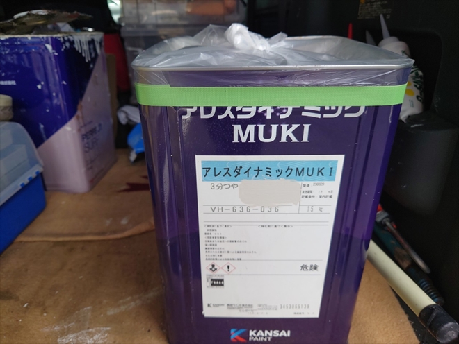 仕上げの塗料