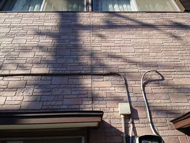 小平市鈴木町でサイディングの外壁塗装工事が始まりました