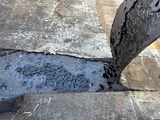 浮いた部分を除去