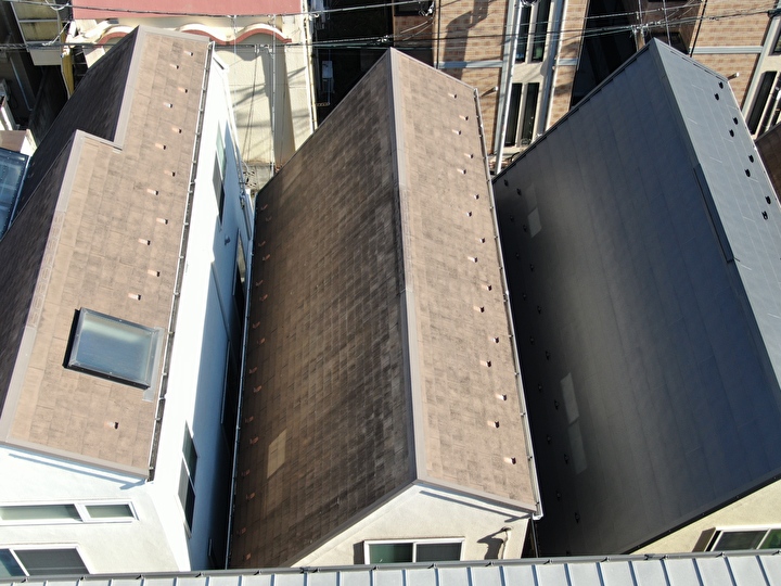 屋根塗装工事前のお住まい