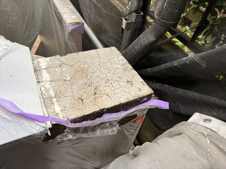 目黒区の基礎の出っ張りを雨水から守る部分防水 外壁工事と同時施工でコスト削減