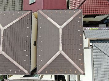 板橋区大和町で三階建て住宅の屋根塗装調査に伺いました