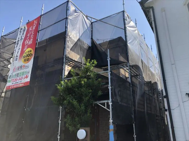 足場