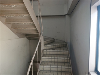 大田区田園調布本町でマンション共用部の鉄骨階段塗装工事